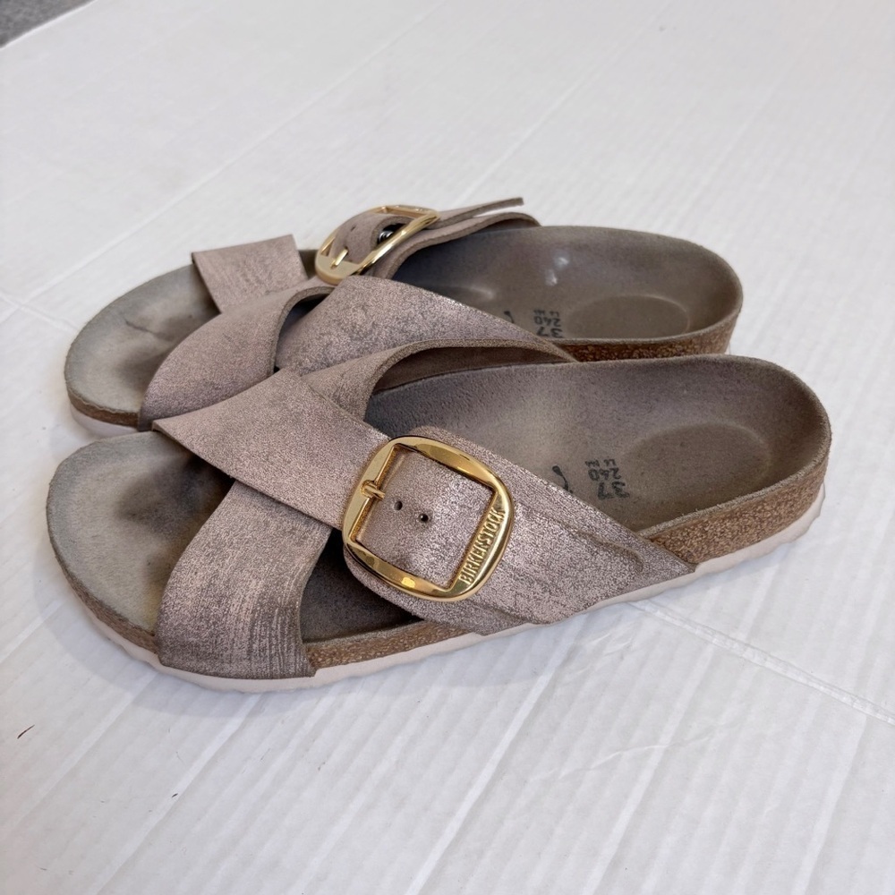 Birkenstock Big Buckle Siena Washed Metallic Rose Gold Sandals Size 6 or 6.5